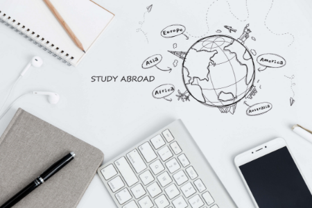 2019年初級會計準考證上的信息有錯誤，怎么辦？