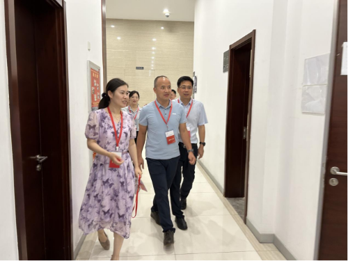 組織領(lǐng)導(dǎo)多方聯(lián)動(dòng) 組織領(lǐng)導(dǎo)多方聯(lián)動(dòng)